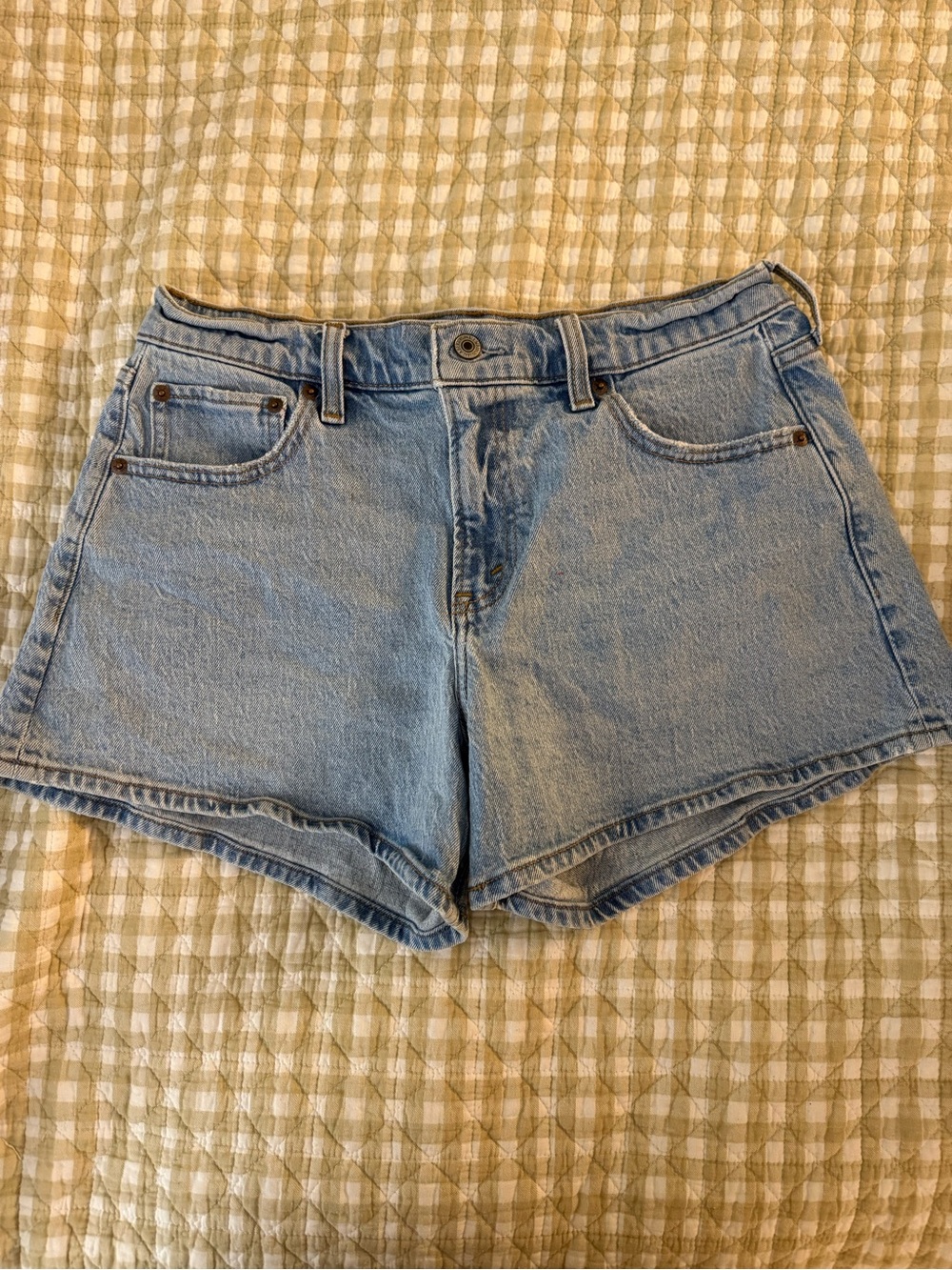 Abercrombie mid rise A-line Shorts